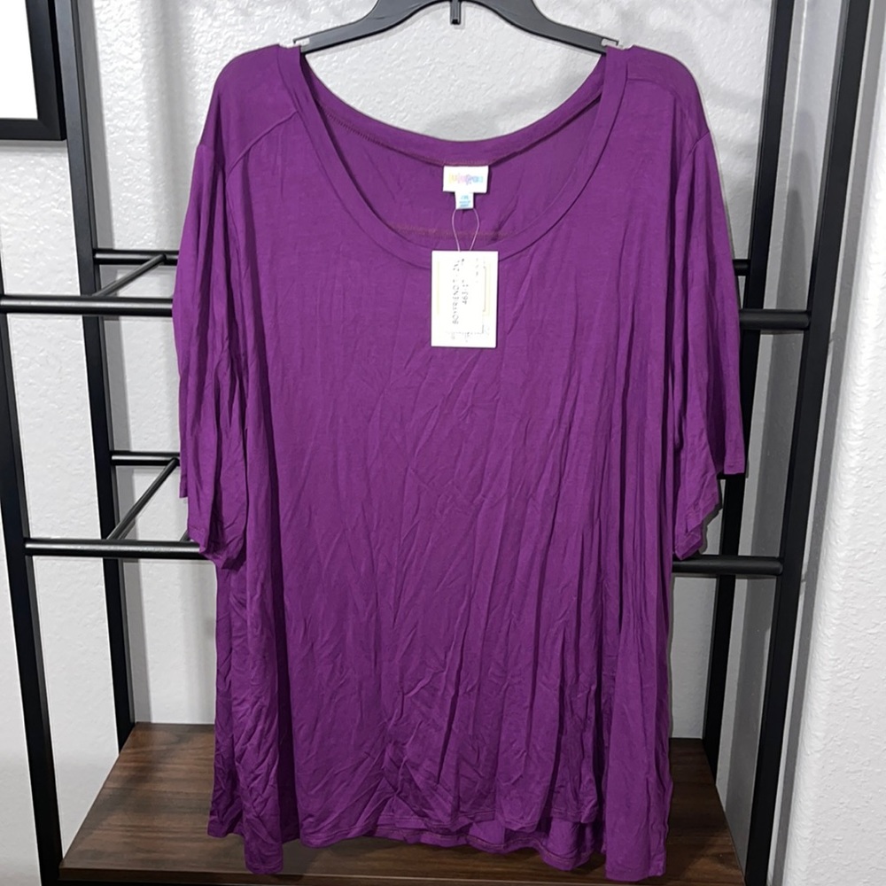 NWT LuLaRoe size 2XL boyfriend t shirt / top!!